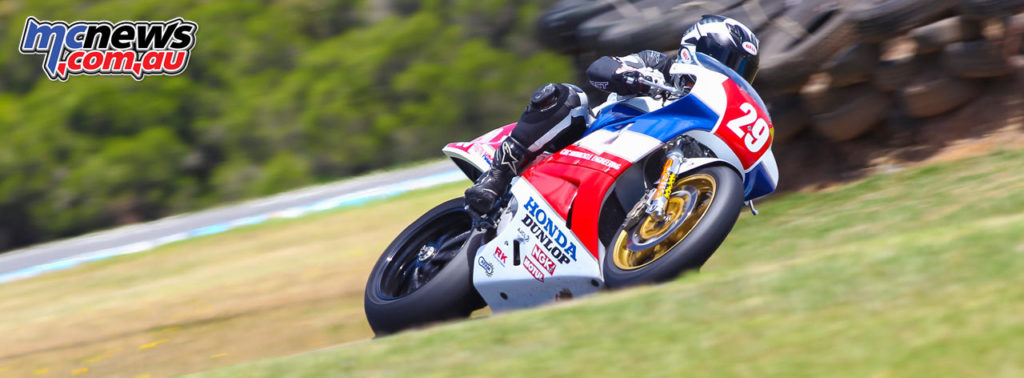 2017 Island Classic - Pablo's Motorcycle Tyres New Era Formula 750 - Scott Campbell - Image: Cameron White