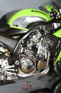 【S】 2004 Kawasaki ZX-10R Review | MCNews