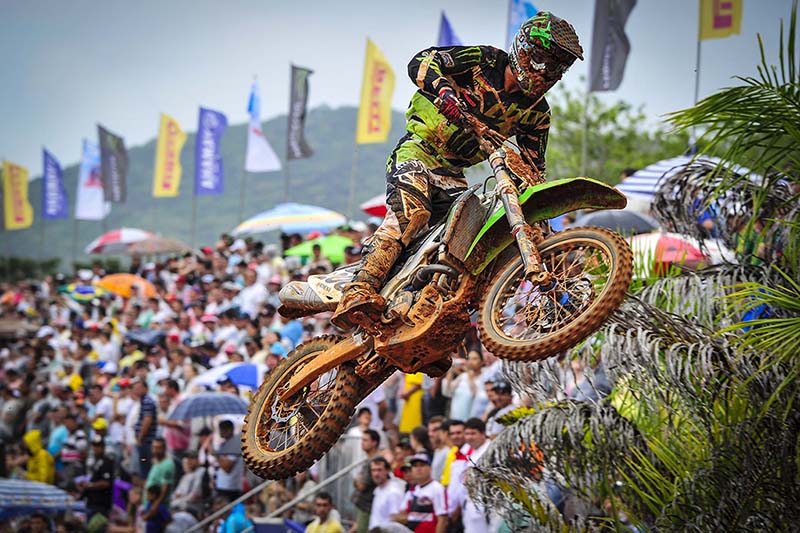 It has been a long time coming for CLS Kawasaki Monster Energy’s Arnaud Tonus, but the day is finally here. Using his smooth, elegant style, the Swiss talent won MX2 race one and finished a comfortable second in race two to claim his first ever MX2 Grand Prix win, making history as the first ever Swiss rider to do so. As well as winning the MX2 Grand Prix of Brazil, Tonus has claimed the FIM MX2 World Championship red plate, and he is the first rider to do so in more than twenty-five months.