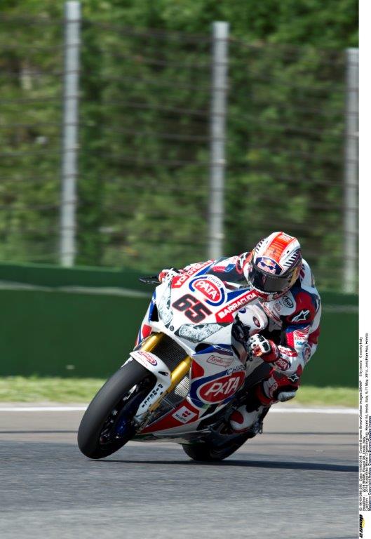 Jonathan Rea on way to victory in race one               