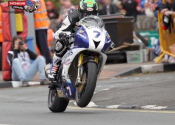The lead had extended to 3.8s by Ramsey, Johnson again having a great run from Glen Helen, but with a bit of rain falling over the Mountain, Anstey had brought the gap down to 2.8s down as the riders headed out onto their final lap.