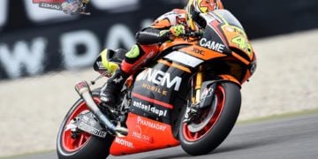 Aleix Espargaro - 1st / 1’38.789 - “I’m really happy. It’s so far a perfect weekend: yesterday we set the record of the track, today the pole position and tomorrow it will be a special feeling to take the start of my 150th GP from the first spot of the grid in front of Marc Marquez and Dani Pedrosa. We have been fast in all the sessions and when it started to rain at the beginning of the Q2, I decided to wait just 30 seconds to avoid to be packed in the group. It was a risk but it paid and it was the right decision. I want to thank the whole team for the great work”.