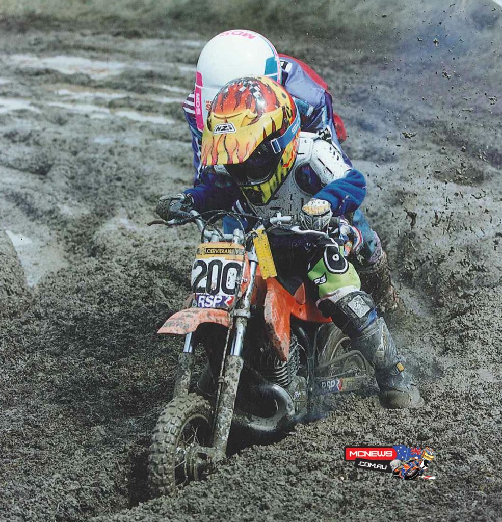 Marc Marquez - n 1999, his father bought him a second-hand 50cc off-road pocket bike, on which he continued to enjoy enduro and also to begin in motocross. In 2000, although he continued competing in enduro, he was also runner up in the Motocross Catalan Championship and, a year later, he took another step forward and won the Catalan Championship of the initiation category. He kept practising enduro, a discipline in which he finished fourth that year.