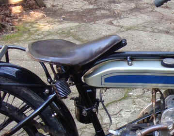 Douglas Seat