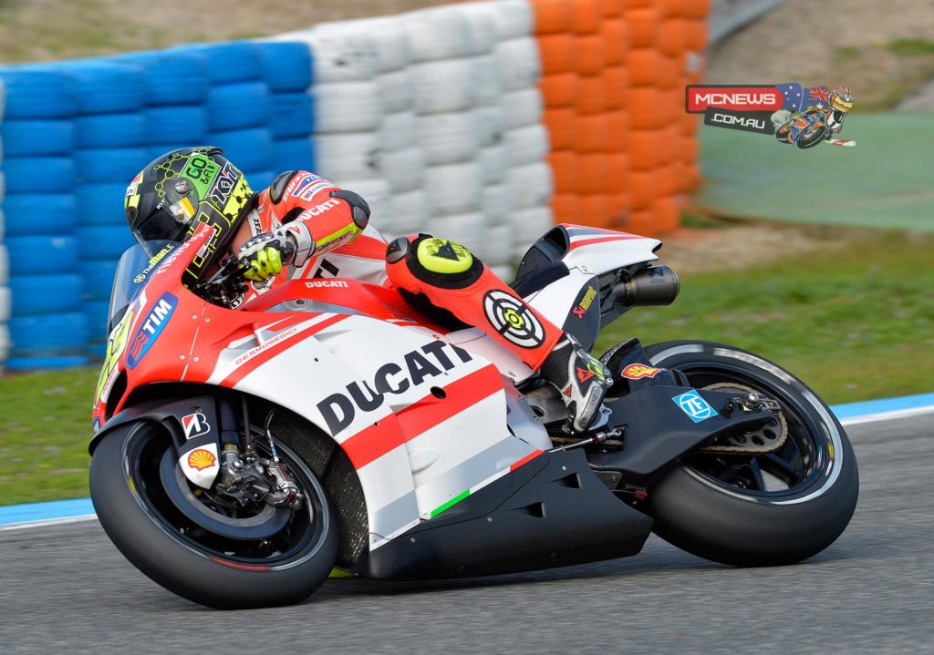 Andrea Iannone (Ducati Team #29) – 1’39.0 “Yesterday was quite a positive day because we were able to try out various set-ups for the bike, eliminate some doubts and confirm what we had already tested at Valencia. In the end I lapped quicker than what I did in the GP race. Even with the hard tyre I managed to do a good time and maintain a good pace, so I am quite happy about how this last test of the year went. We have accumulated a lot of good information for the new bike over the last two days. I’m also happy with the team, I like my new group of guys a lot and I’m pleased with the way we work in the box.”