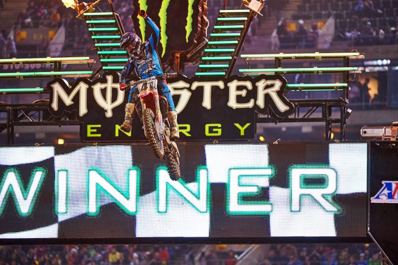 Try Canard captures his first 450SX Class Main Event win since 2011 in Oakland - Photo Credit: Hoppenworld
