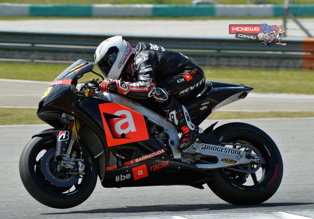 On the second day in Malaysia, Spaniard Alvaro Bautista led the way for Aprilia Racing Team Gresini, ending up in 17th place. He has decided to discard the current 2015 frame design, judging it to be too rigid and not performing well with the electronics. He prefers the 2014 version which he also rode in November with the evolving pneumatic valve engine.
