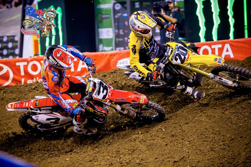 Eli Tomac and Broc Tickle battle at Indy