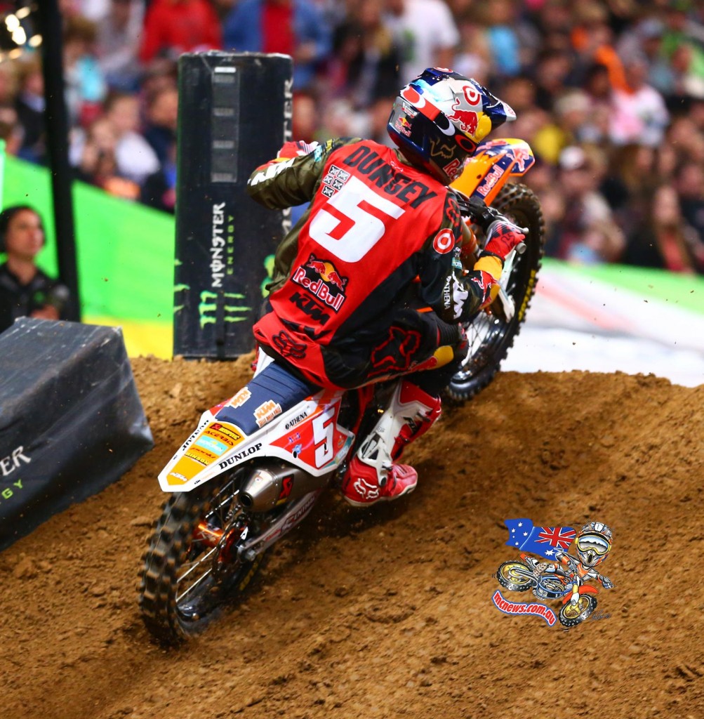 Ryan Dungey Captures Win Number 6 in St. Louis - Image by Hoppenworld