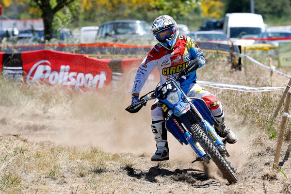 Eero REMES get the best from NAMBOTIN's injury