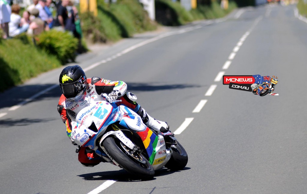 Bruce Anstey on his way to third in the Monster Energy Supersport Race 2. Credit Stephen Davison/Pacemaker Press Intl.