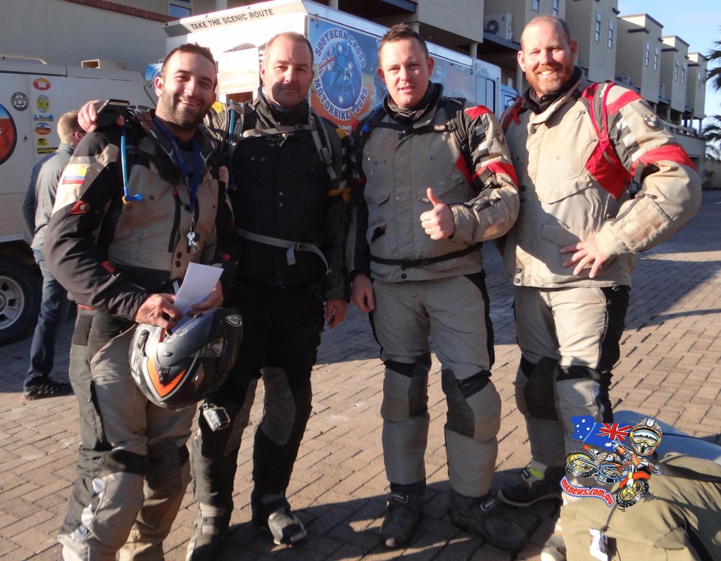 BMW GS Safari Enduro 2015 - Thumbs up after a successful adventure