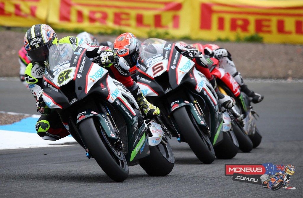 BSB 2015 - Knockhill - Shane Byrne leads Stuart Easton and Josh Brookes