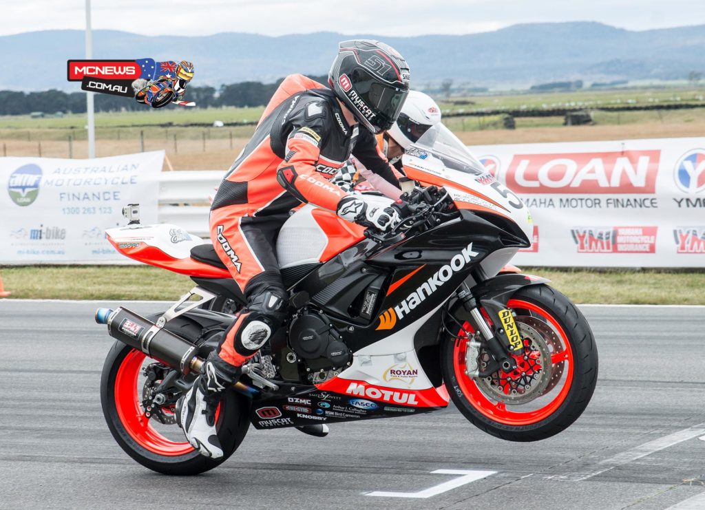 ASBK 2015 - Round Four - Symmons Plains - Supersport Race One - Start