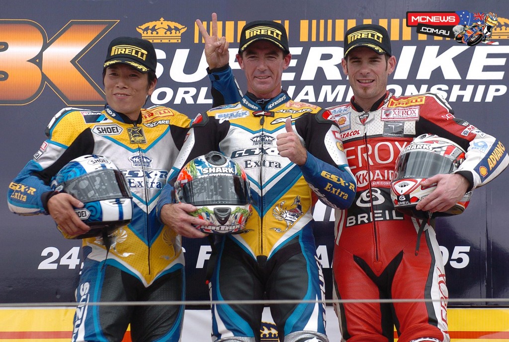 2005 WorldSBK Qatar Race 1 2- Yukio Kagayama (JPN) 1- Troy Corser (AUS) 3- Regis Laconi (FRA)