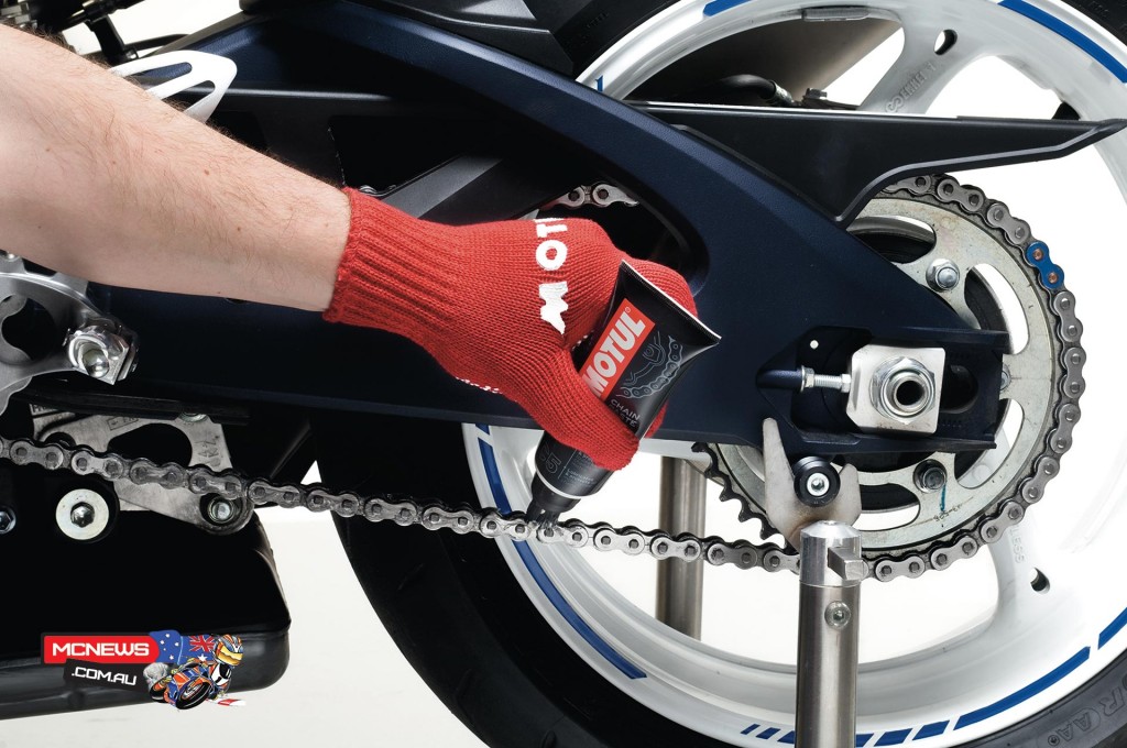 Motul Motorcycle Chain Maintenance Guide - Use MOTUL Chain Paste for really good adhesion