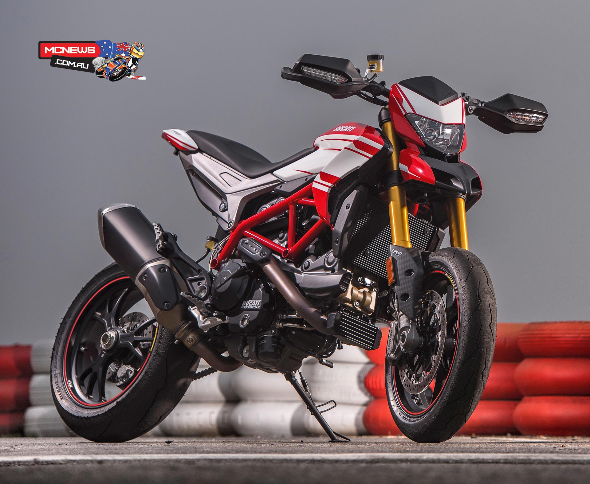Ducati Hypermotard 939 Hyperstrada Motorcycle News Sport And Reviews
