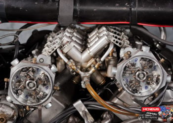 Setting the points on the 1957 Moto Guzzi 500cc V8 would have been a challenge. By Phil Aynsley