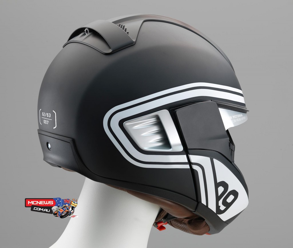 BMW helmet with head up display