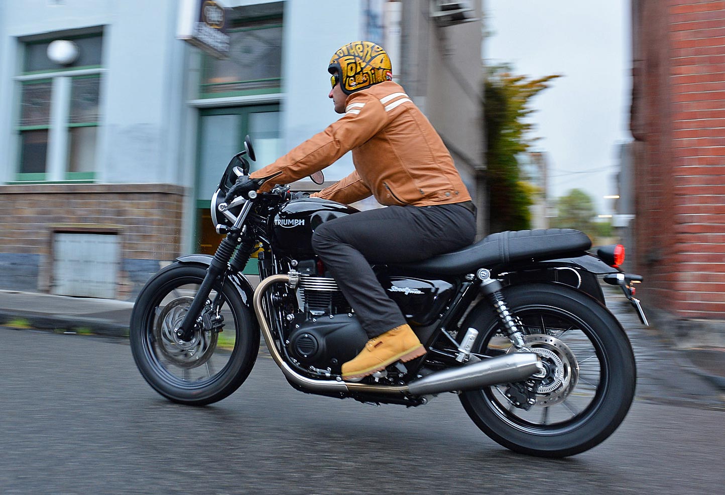 2016 Triumph Street Twin Review Launch Test MCNews