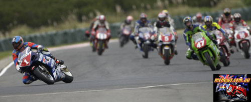 Shawn Giles 2003 chased by Wayne Maxwell and Craig Coxhell