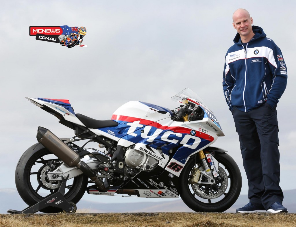 Three-time TT winner Ryan Farquhar will ride a Tyco BMW S1000RR Superbike for TAS Racing at the TT alongside 11-time winner Ian Hutchinson.