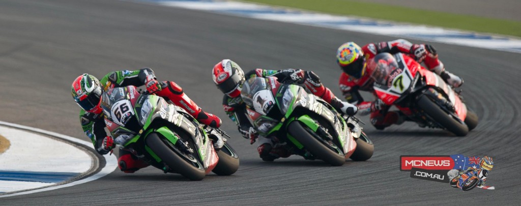 Tom Sykes leads Jonathan Rea and Chaz Davies