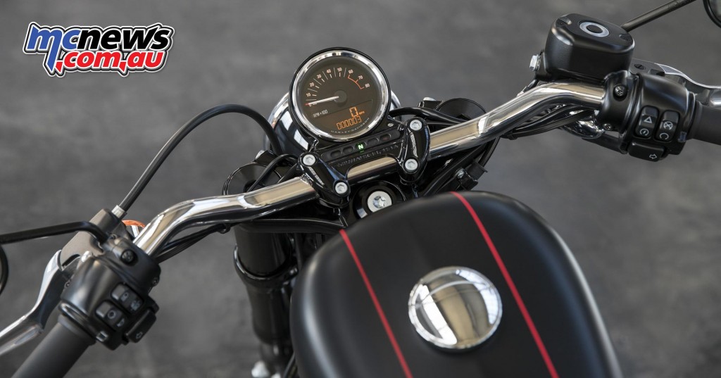 2016 Harley-Davidson XL 1200CX Roadster