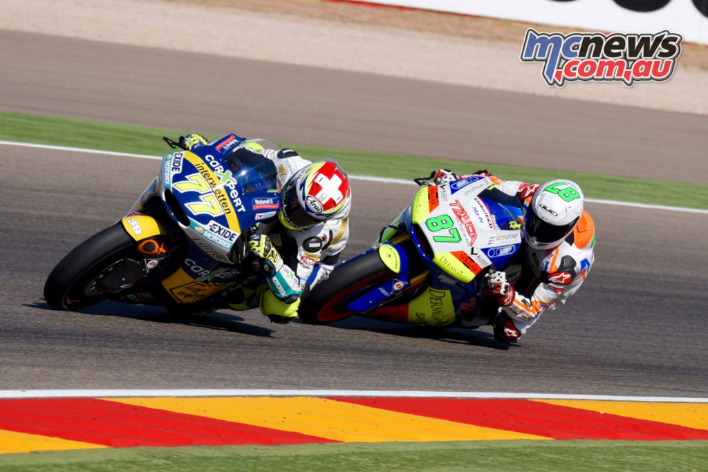 Remy Gardner #87 battling with Dominique Aegerter #77 – Image by Tasca Racing
