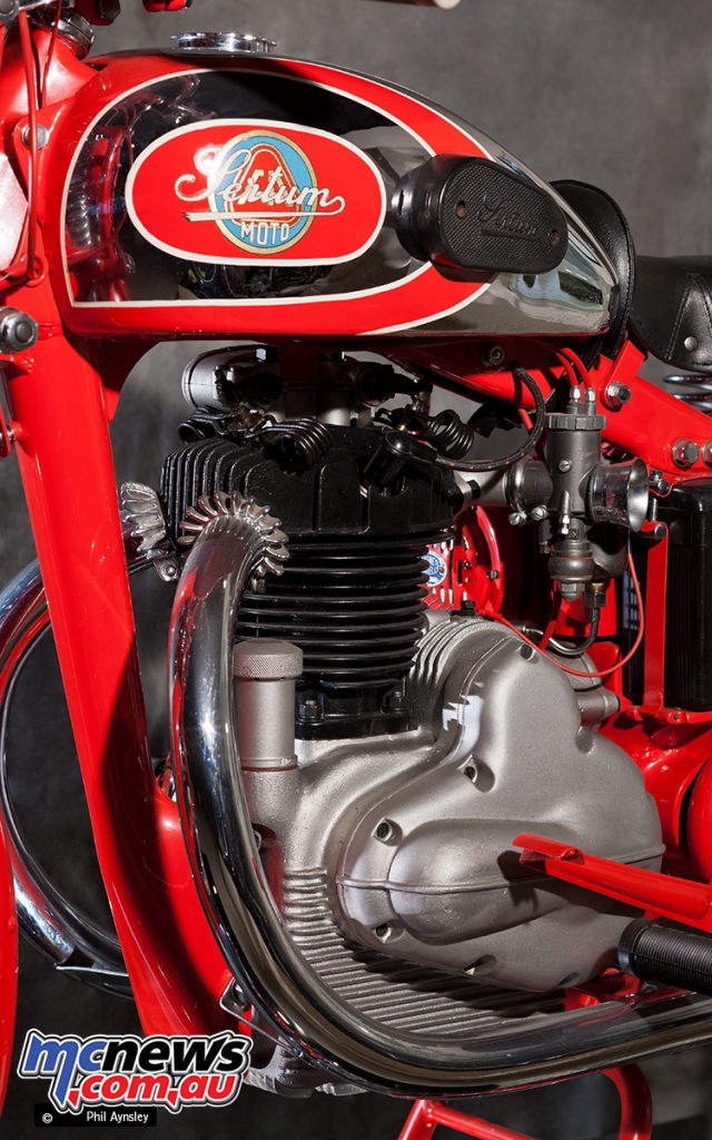 The Sertum 250 VT4's four speed gearbox gave access to top speeds of up to 105km/h.