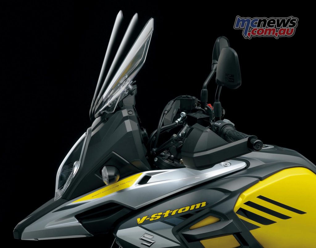 The V-Strom 1000's adjustable windscreen is now 49mm taller with three levels of adjustment for strong wind protection. 