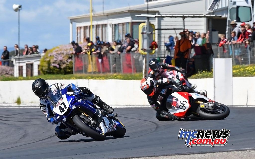 ASBK 2016 - Winton Superbike Race One - Beau Beaton crashed out of race one behind Wayne Maxwell - Image by Keith Muir