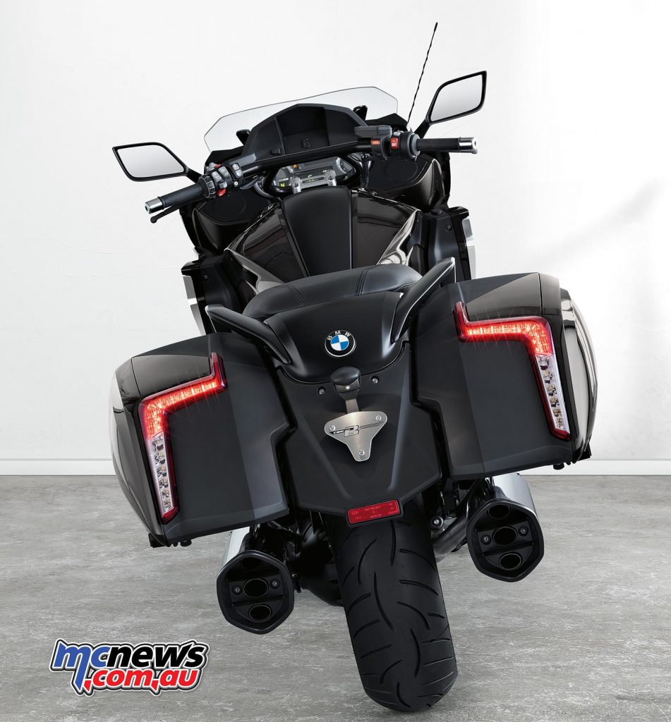 The 2017 BMW K 1600 B can be fitted with numerous accessories from the BMW range.