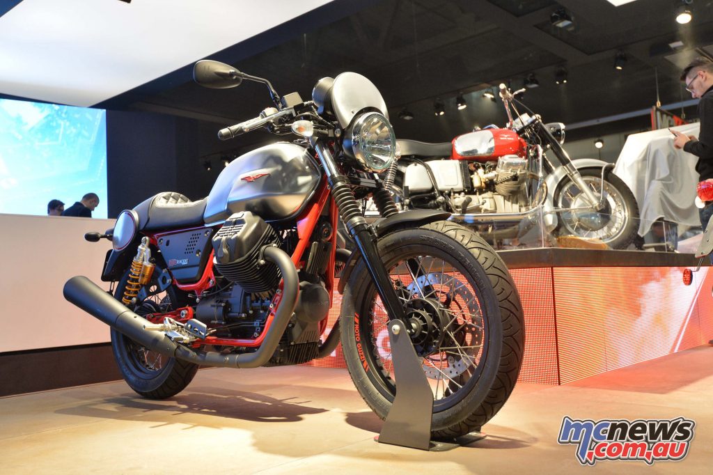 2017 Moto Guzzi V7 III Racer - EICMA 2016