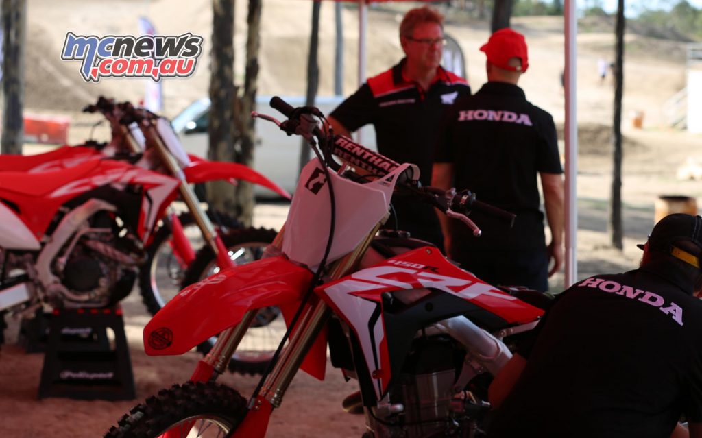 2017 Honda CRF450R - Crankt Protein Honda Racing MX/SX Manager Jay Foreman in background