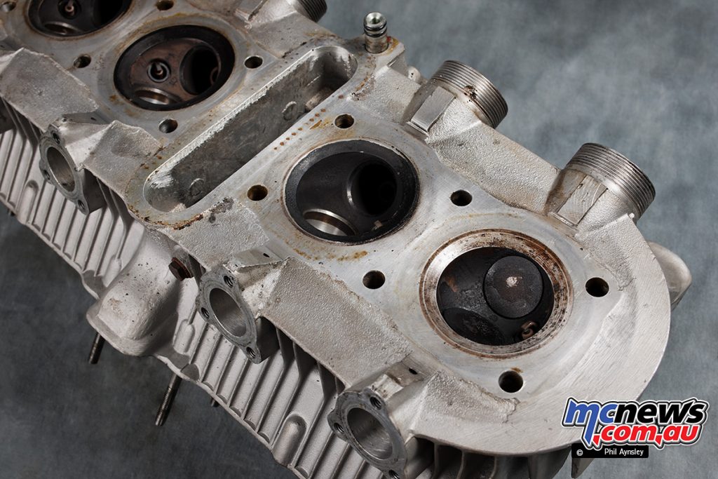 MV Agusta 750 GT - engine restoration