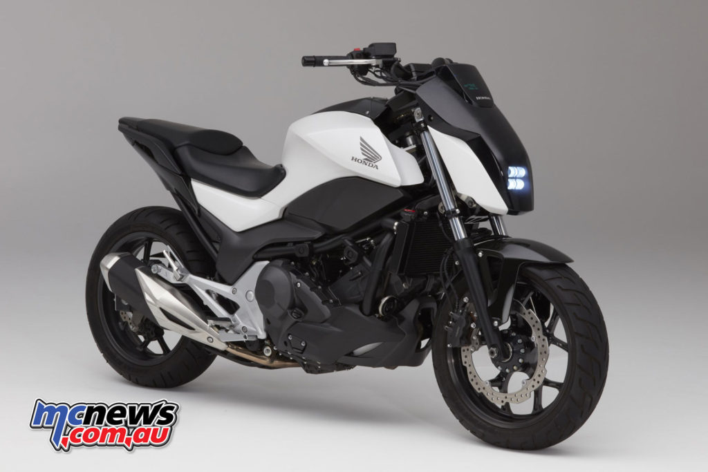 CES 2017 - Honda unveils the concept Honda Riding Assist Motorcycle