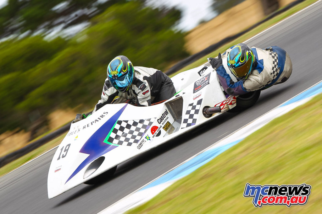 2017 Island Classic - Forgotten Era Sidecars - Mark Knight/David Rumble - Image: Cameron White