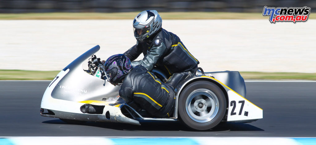 2017 Island Classic - Post Classic Sidecars - Lindsay Donai/Christine Menzies - Image: Cameron White