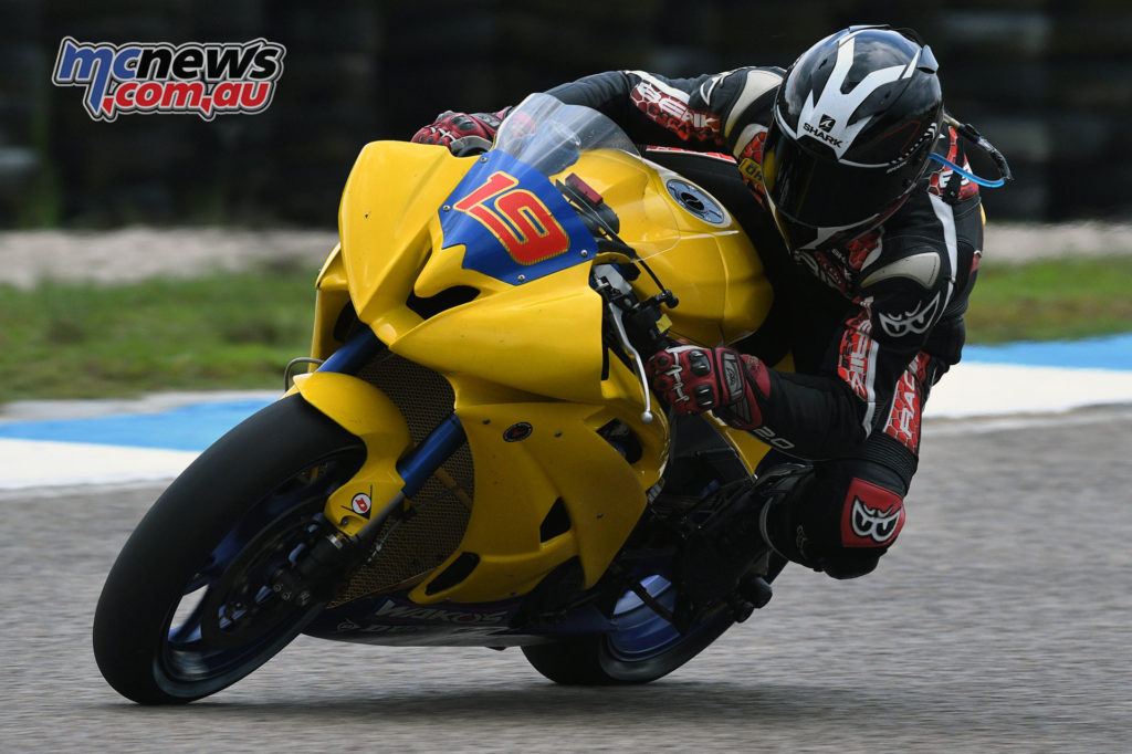 Aaron Morris raced on board a second hand race machine purchased just the week before the opening ARRC round. He was originally slated to ride Anthony West's supersport machine.