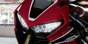 2017 Honda CBR1000RR Fireblade Review