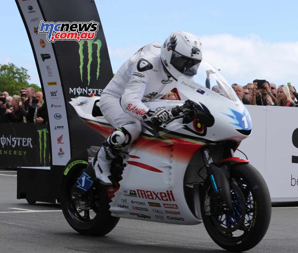 Bruce Anstey in the Zero TT