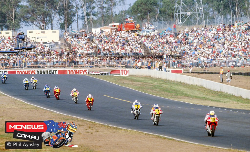 The first lap of the 500cc race at the Australian GP 1991.