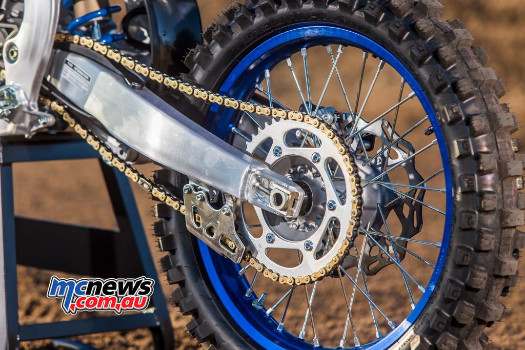 2018 Yamaha YZ450F - New DID rims, not only look good, but save 140g of weight too.
