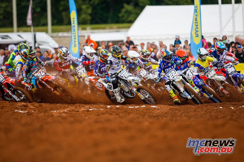 125cc Junior MX race start