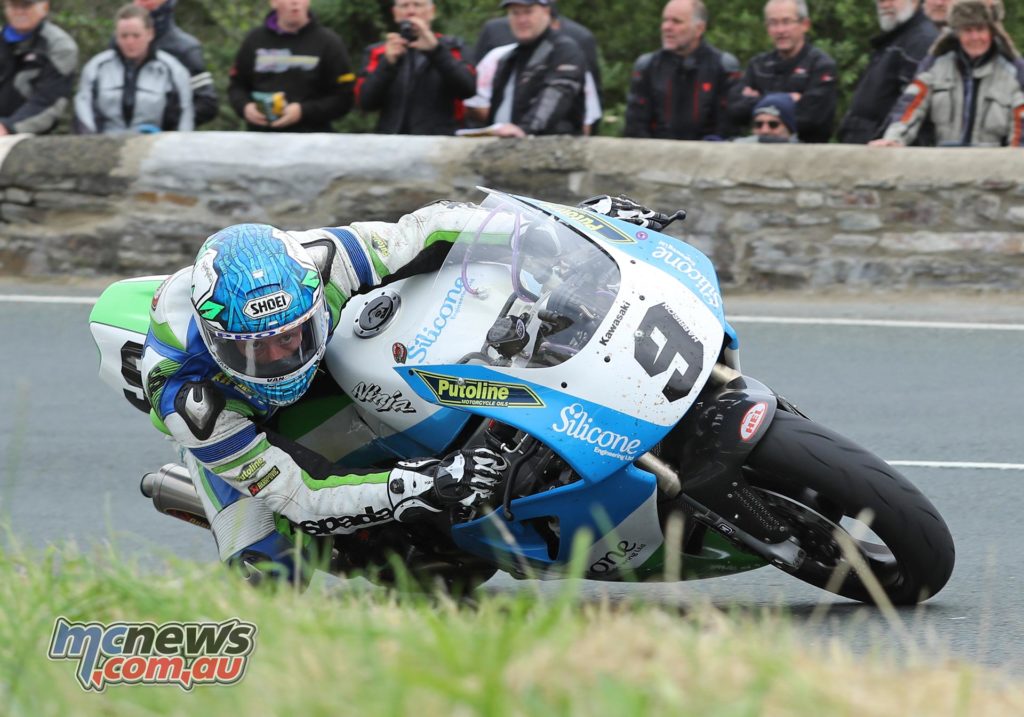 Dean Harrison (750 Kawasaki/Silicone Engineering) at the Gooseneck during Tuesday's Motorsport Merchandise Superbike Classic TT race. PICTURE BY DAVE KNEEN