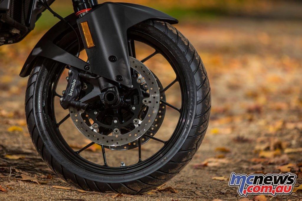 The 1290 S and R feature dual Brembo four-piston radial calipers, 320mm discs, and Bosch MSC lean-sensitive 9ME combined ABS