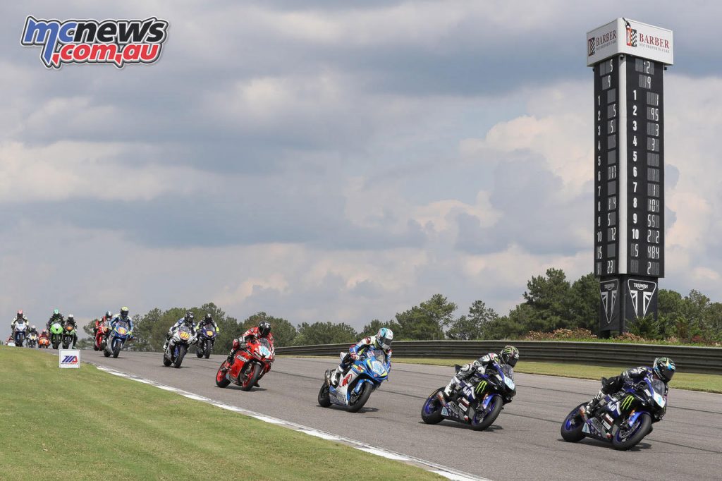 Supersport field at Barber Raceway