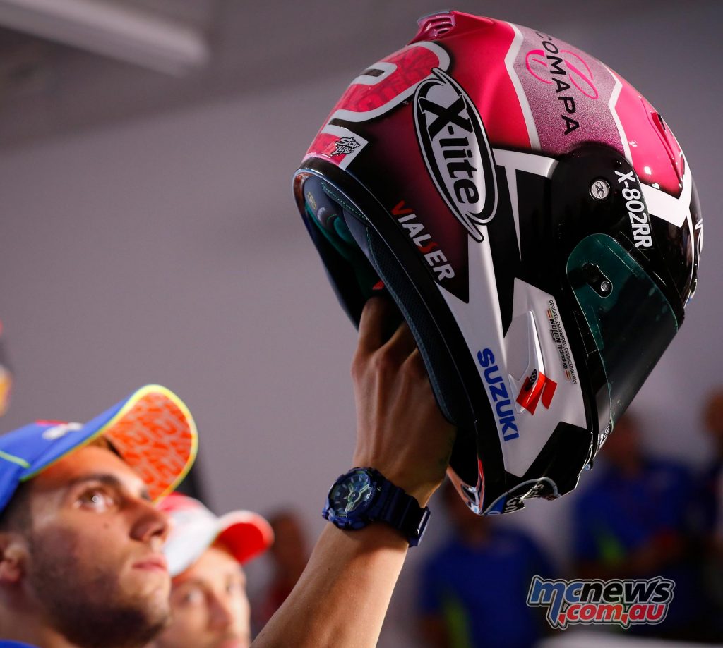 This weekend Alex Rins has special helmet, pink to raise awareness of breast cancer.