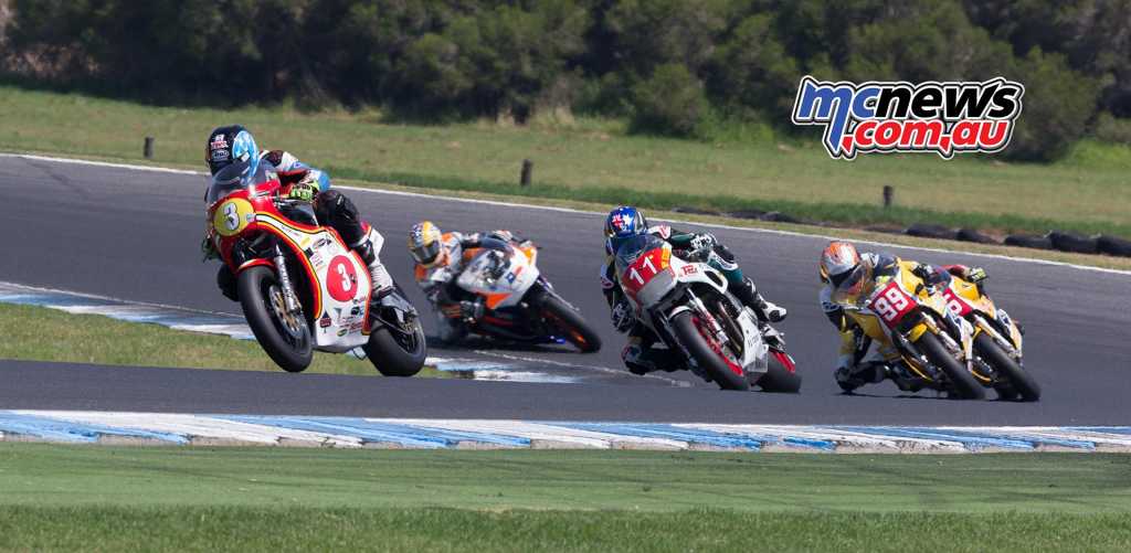 David JOhnson, Troy Corser, Jeremy McWilliams, Richards, Edwards - Race Two - Image by TBG